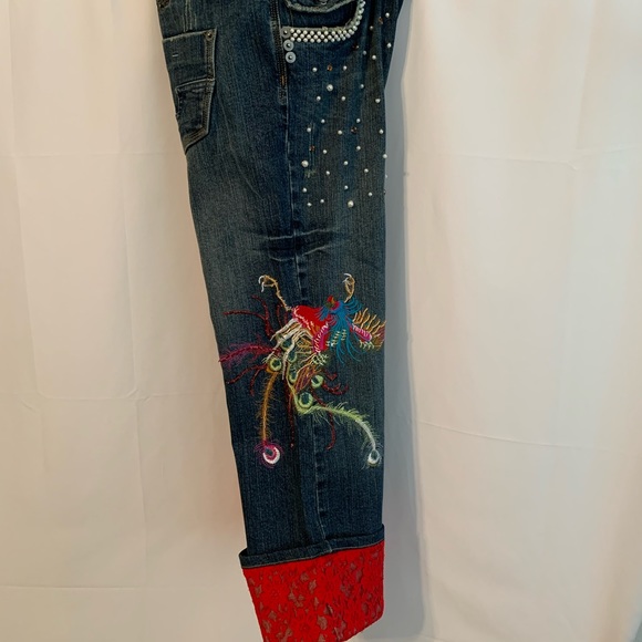 Cache Beaded Embroidered Bird Red Lace Capri 14 - Picture 8 of 15